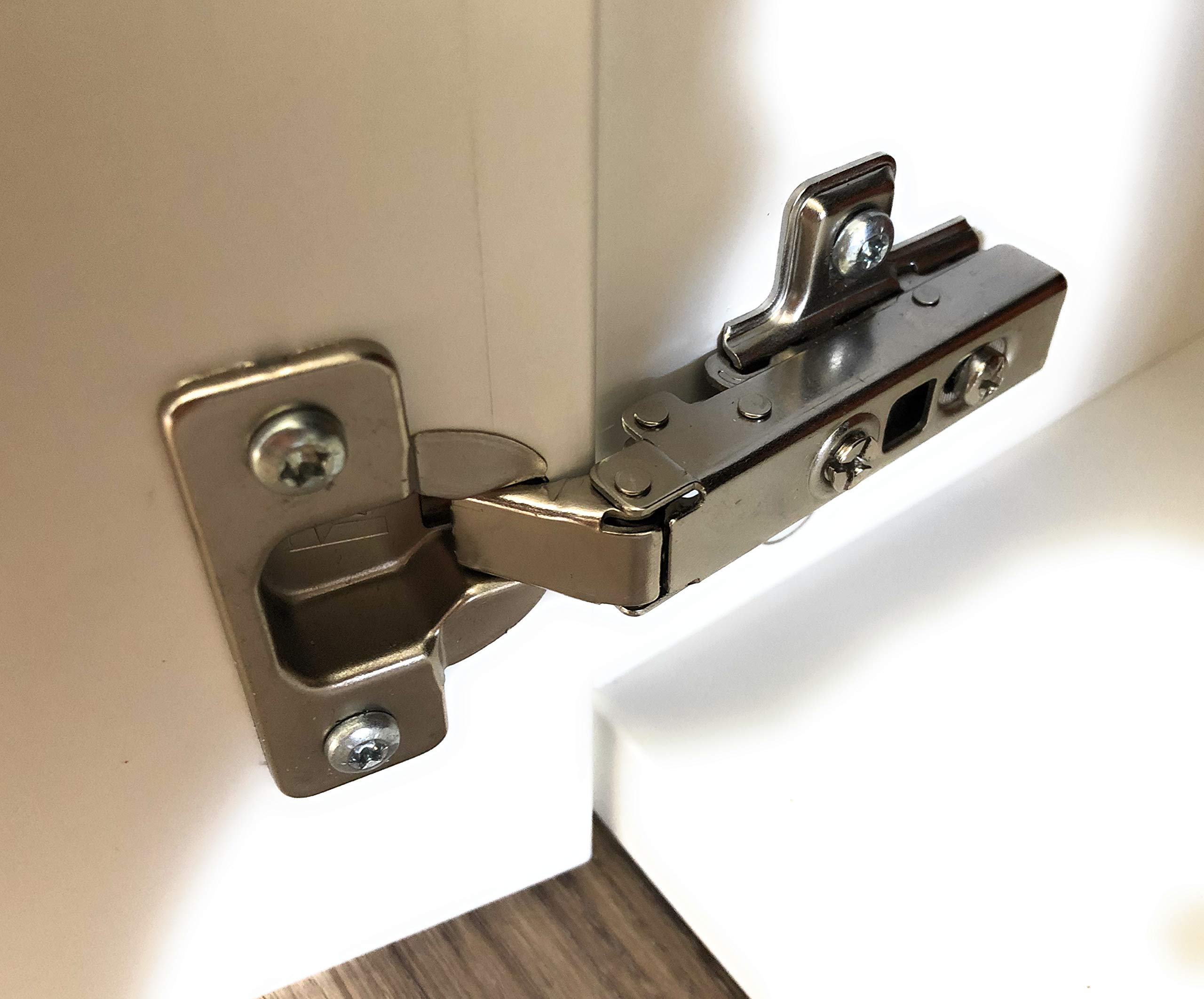 Set of 8 hinges with soft close for Besta with 8 hinges and 32 screws