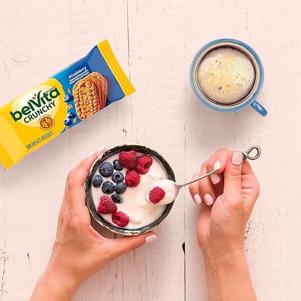 BELVITA BREAKFAST BARS BISCUITS, BLUEBERRY, 8 PACKS (4 BISCUITS PER PACK)