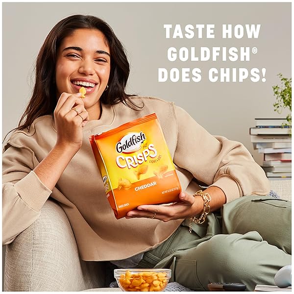 GOLDFISH CRISPS CHEDDAR CHEESE BAKED CHIP CRACKER SNACK, 6.25 OZ BAG