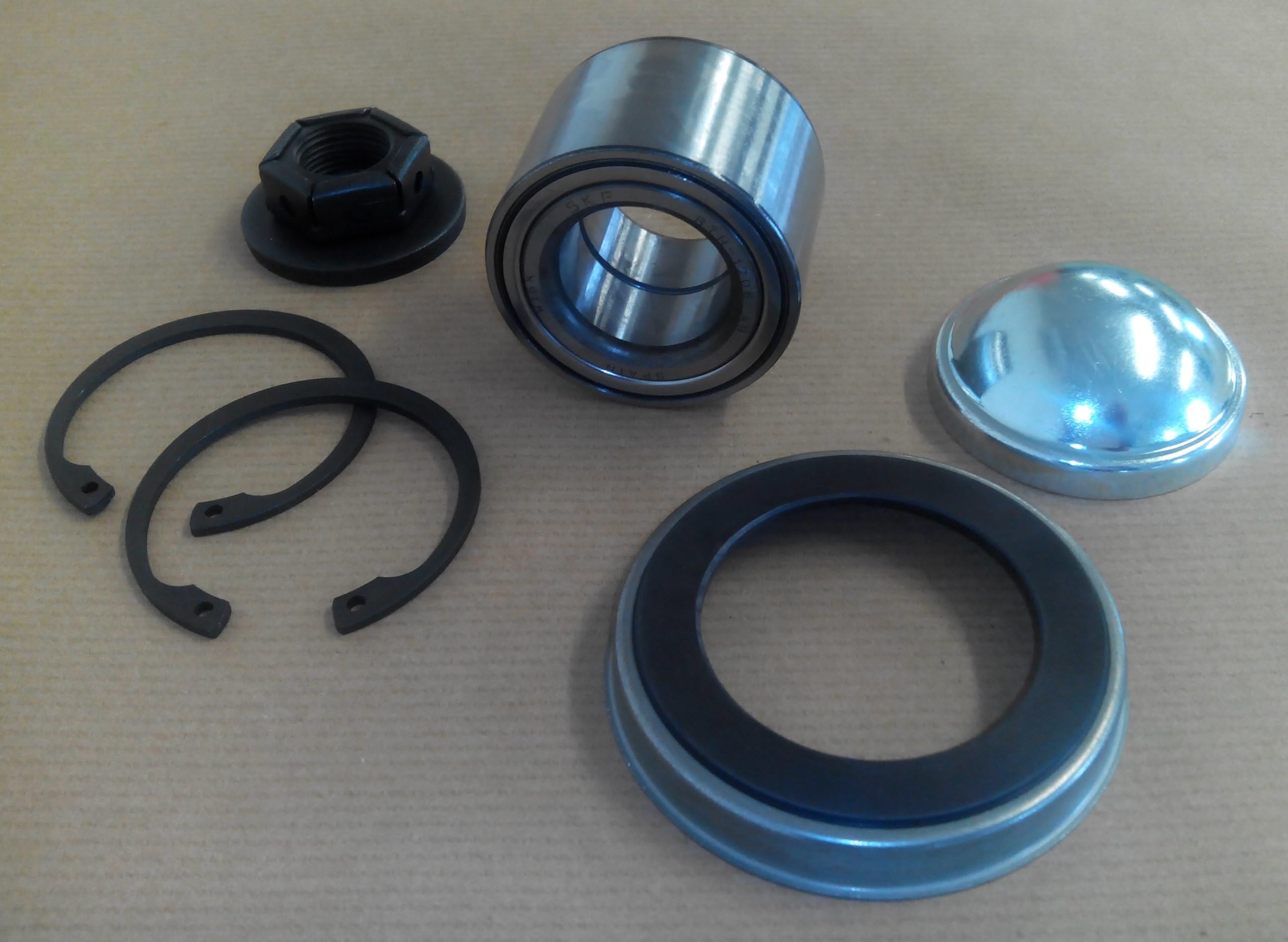SparesHQ KIT1752 Rear Wheel Bearing