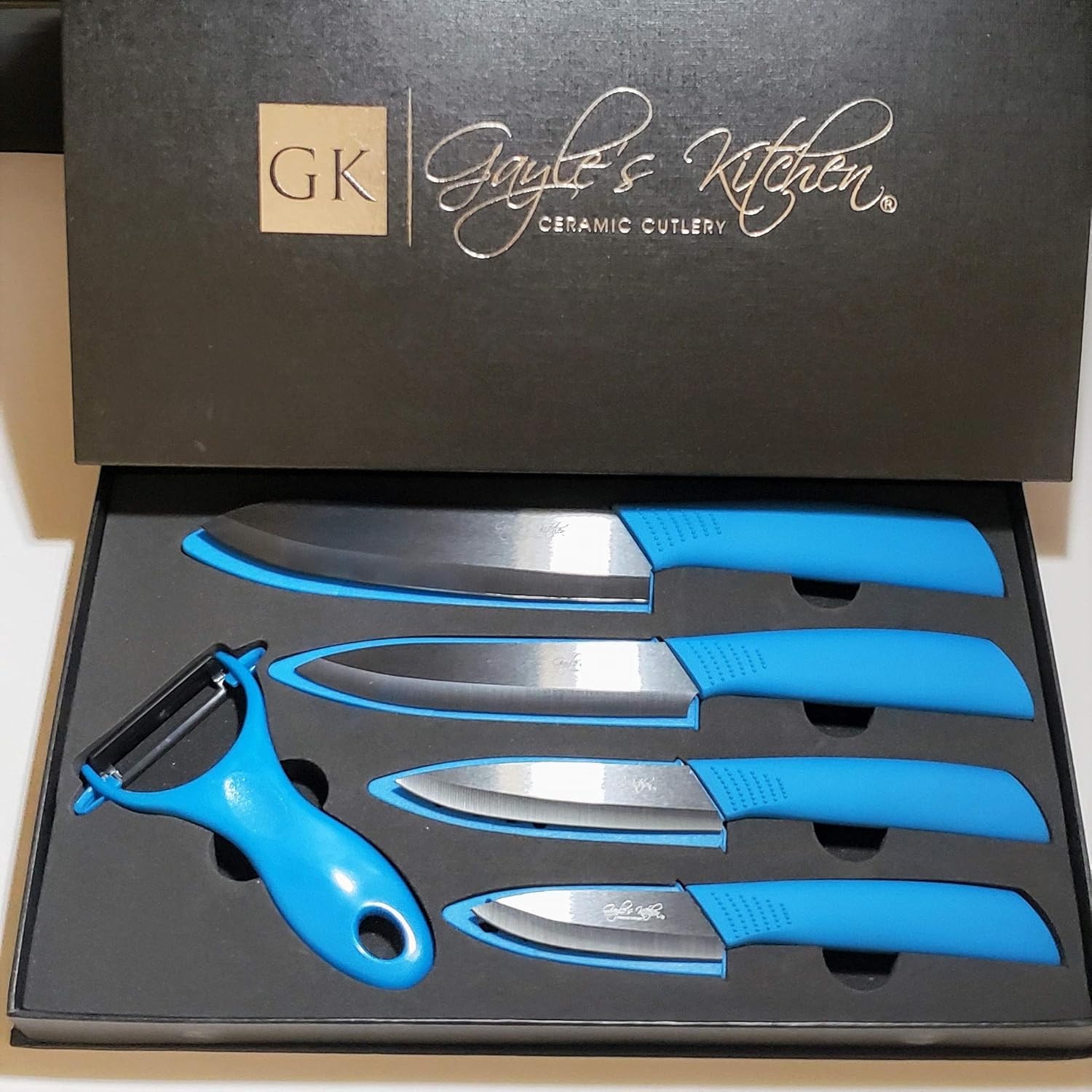Ceramic Knife Set - 5 Piece Chef Knife Set -Includes 3”, 4”, 5",6” Ceramic Knives, Matching Sheaths and a Matching Vegetable Peeler (Blue Black)