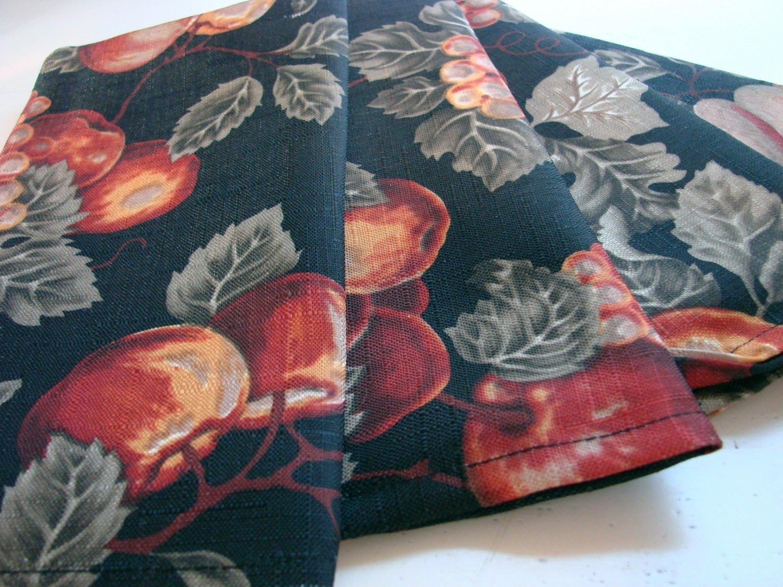 Windham Home Bountiful Black Dinner Napkin, Set of 4, Autumn Apple Pear Harvest Thanksgiving