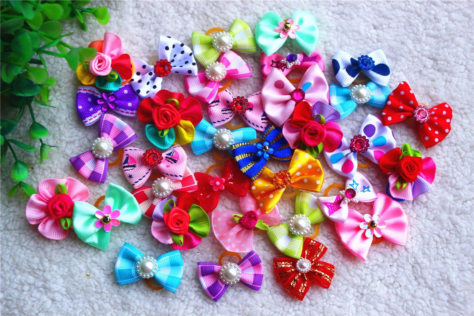 Yagapet 50pcs/pack Cute New Dog Hair Bows Topknot Rhinestone Pearls Flowers Topknot Mix Styles Dog Bows Pet Grooming Products Mix Colors Pet Hair Bows Topknot Rubber Bands Dog Grooming Products
