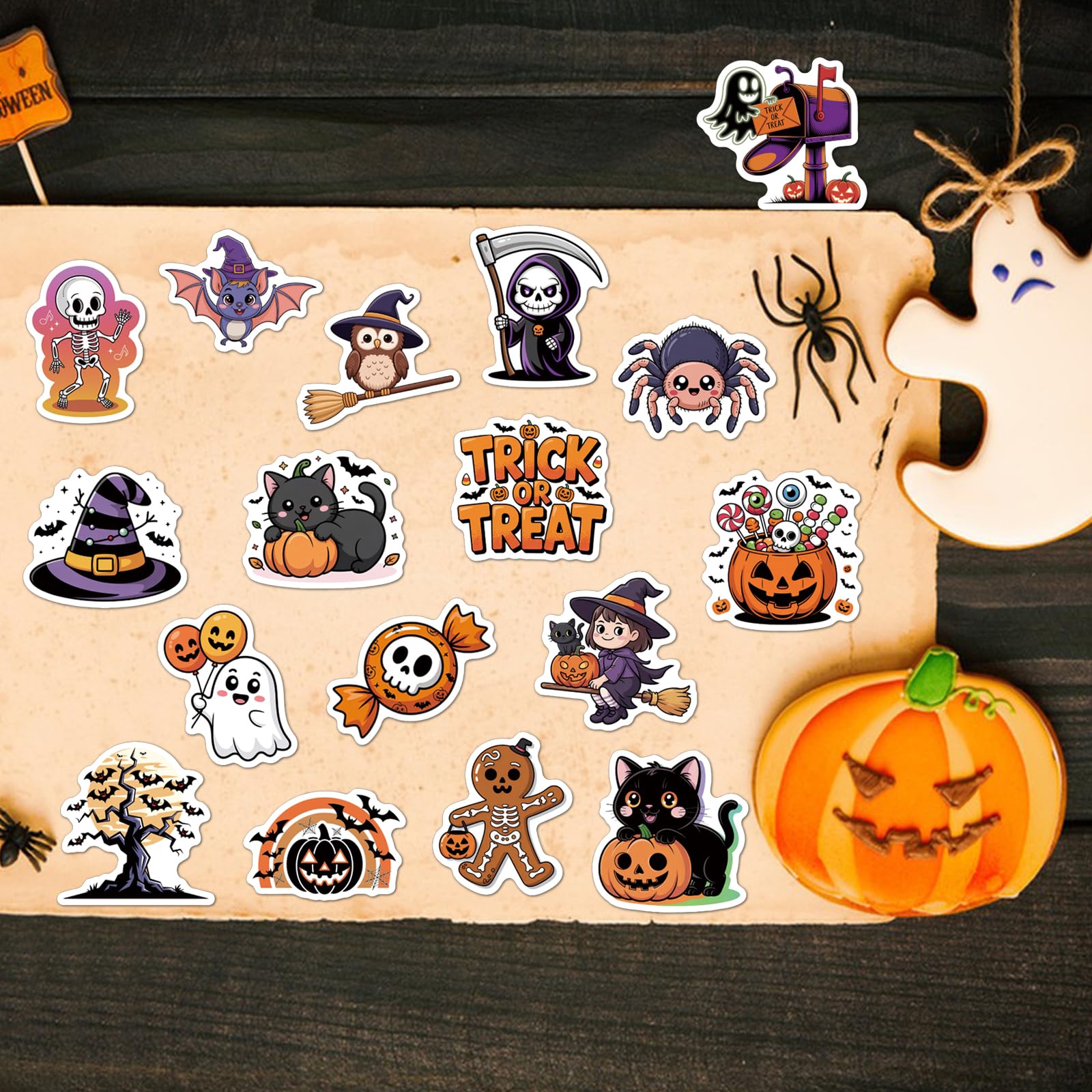 CAKKVDE 100PCS Halloween Stickers Bulk - Halloween Party Favors for Kids - Waterproof Vinyl Halloween Decorations for Classroom Crafts, Treat Bags, Trick or Treat Gifts