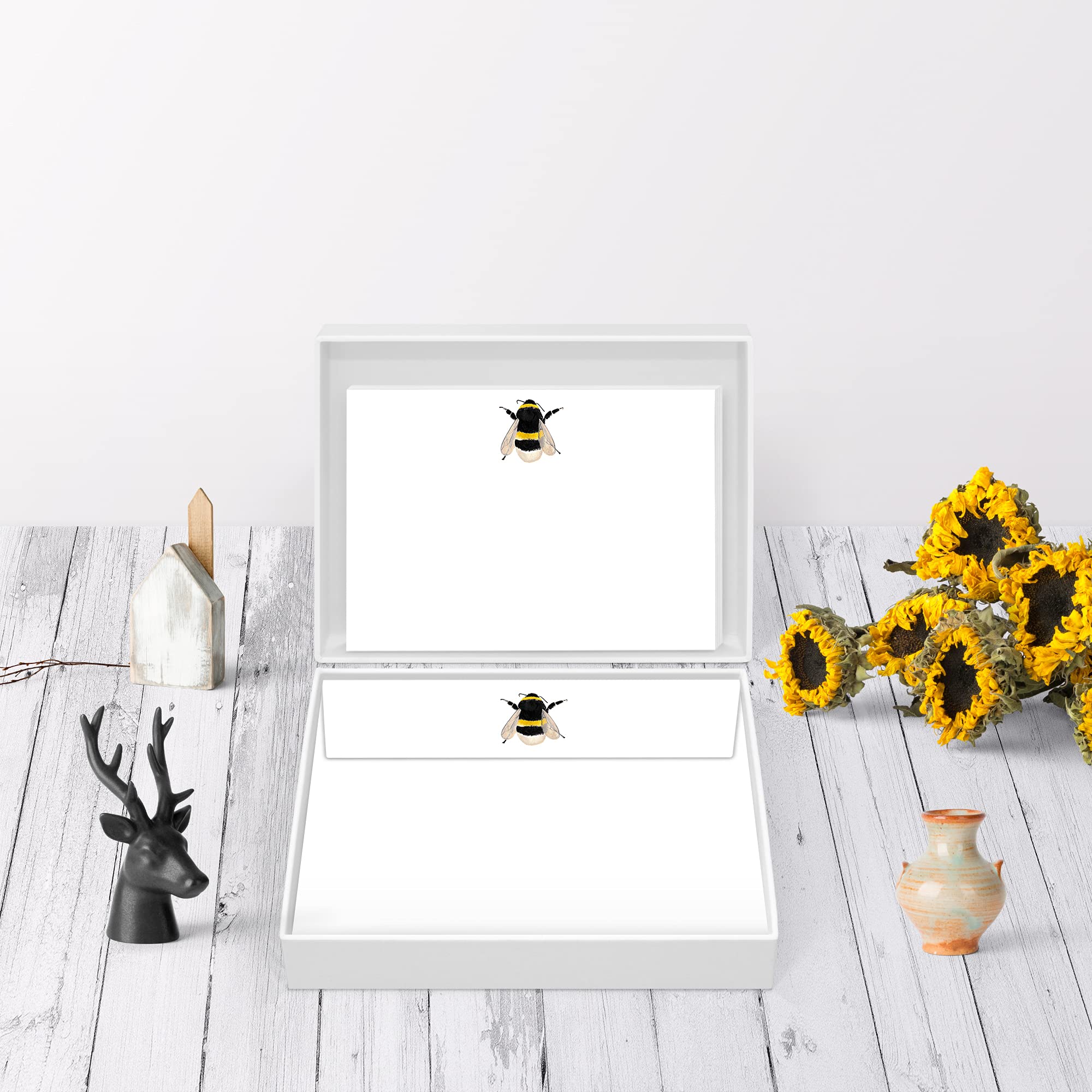 Me Loovely Bumble Bee Flat Notecard and Envelopes Sets Writing Supplies Stationery Set Home & Office Notecards Multipack | Christmas Gifts (A6 Size, Pack of 20)