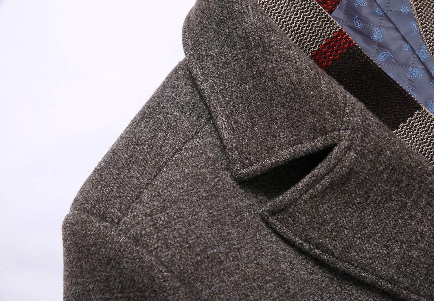 chouyatou Men's Winter Notched Collar Single Breasted Quilted Wool Midi Coats Plaid Scarf at  Men’s Clothing store