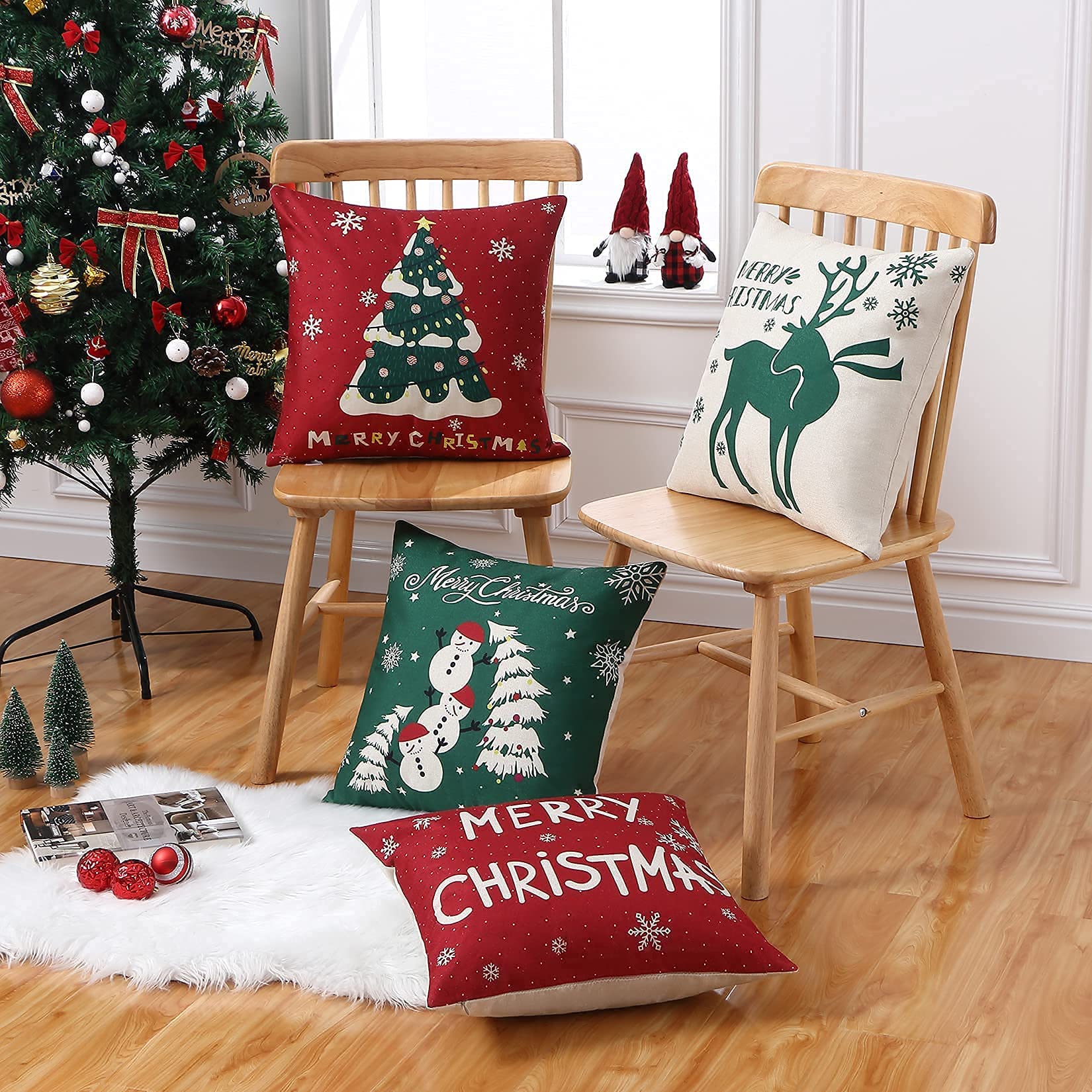 CAROMIO Christmas Cushion Cover Set of 4 Christmas Decorations Pillow Covers 45 x 45 cm Square Xmas Cushion Covers Red and Greeen Christmas Pillow Cases for Sofa Home Decor 18 x 18 Inch