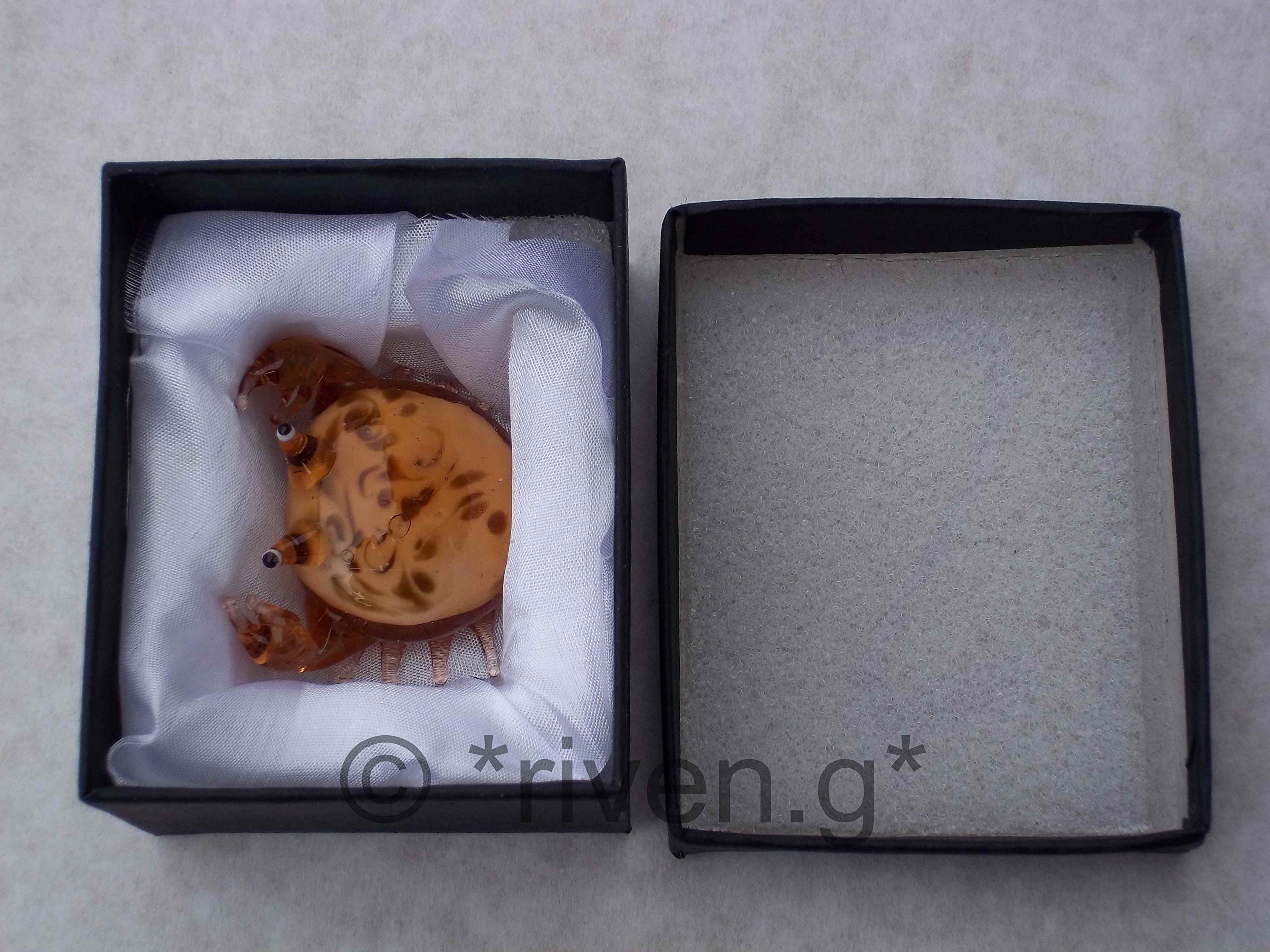 TOTG000004 CRAB Handmade Glass Figurine complete with gift box