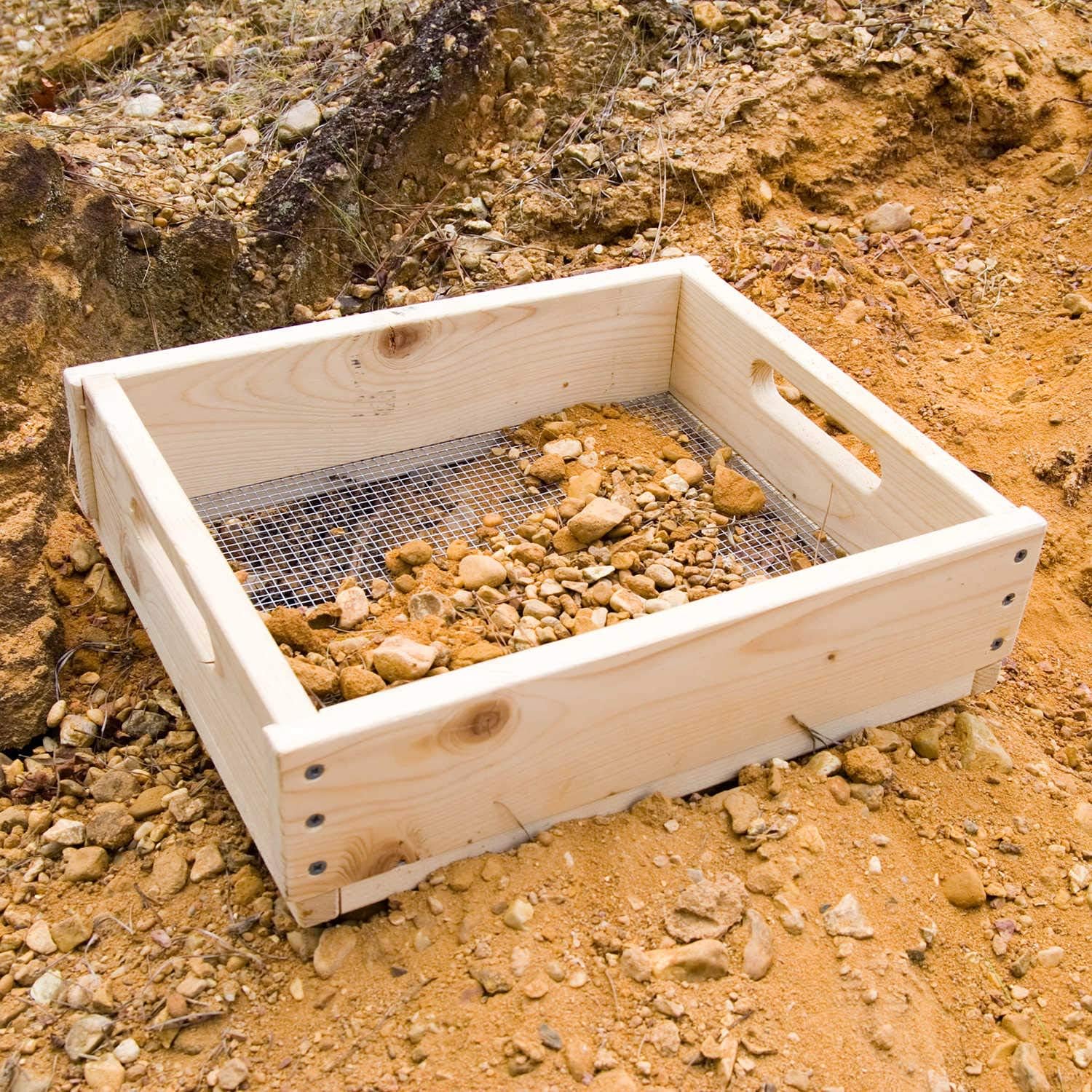 Forestry Suppliers - 53634-HSSW1M - Archaeological Sifting Screen, Hand Sifting Screen