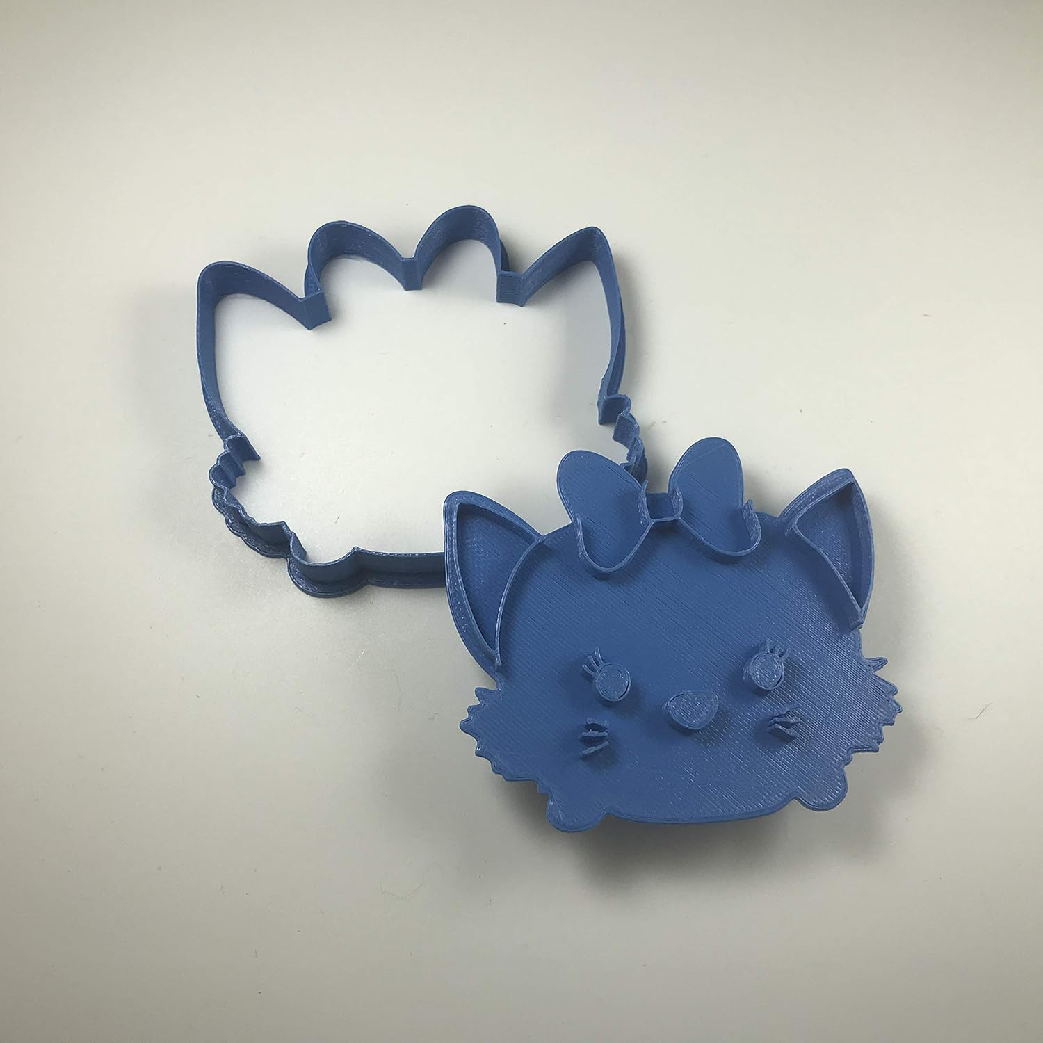 Patisserie Emporte Pieces Napravi Rs Bleu 8 X 7 X 1 5 Cm Cuticuter Marie Aristochats Tsum Moule De Biscuit