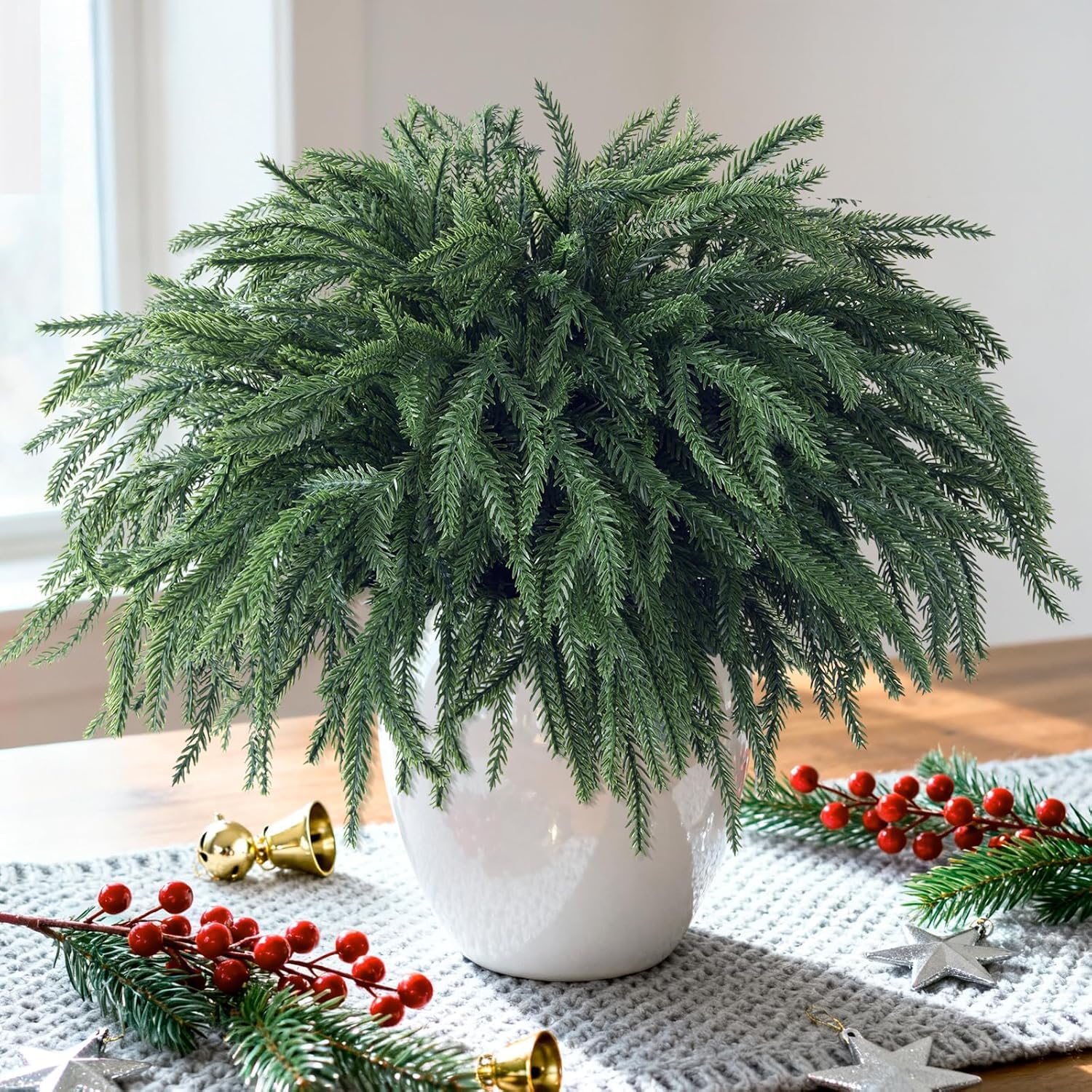 Laelfe 12 Bundles Christmas Norfolk Pine Branches, 46 cm Real Touch Norfolk Pine Stems Artificial Christmas Greenery Picks for Xmas Garland Wreath DIY Crafts (84 Branches)