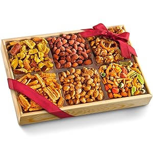 Crunch 'n Munch Snack & Nut Variety Tray Gift Box