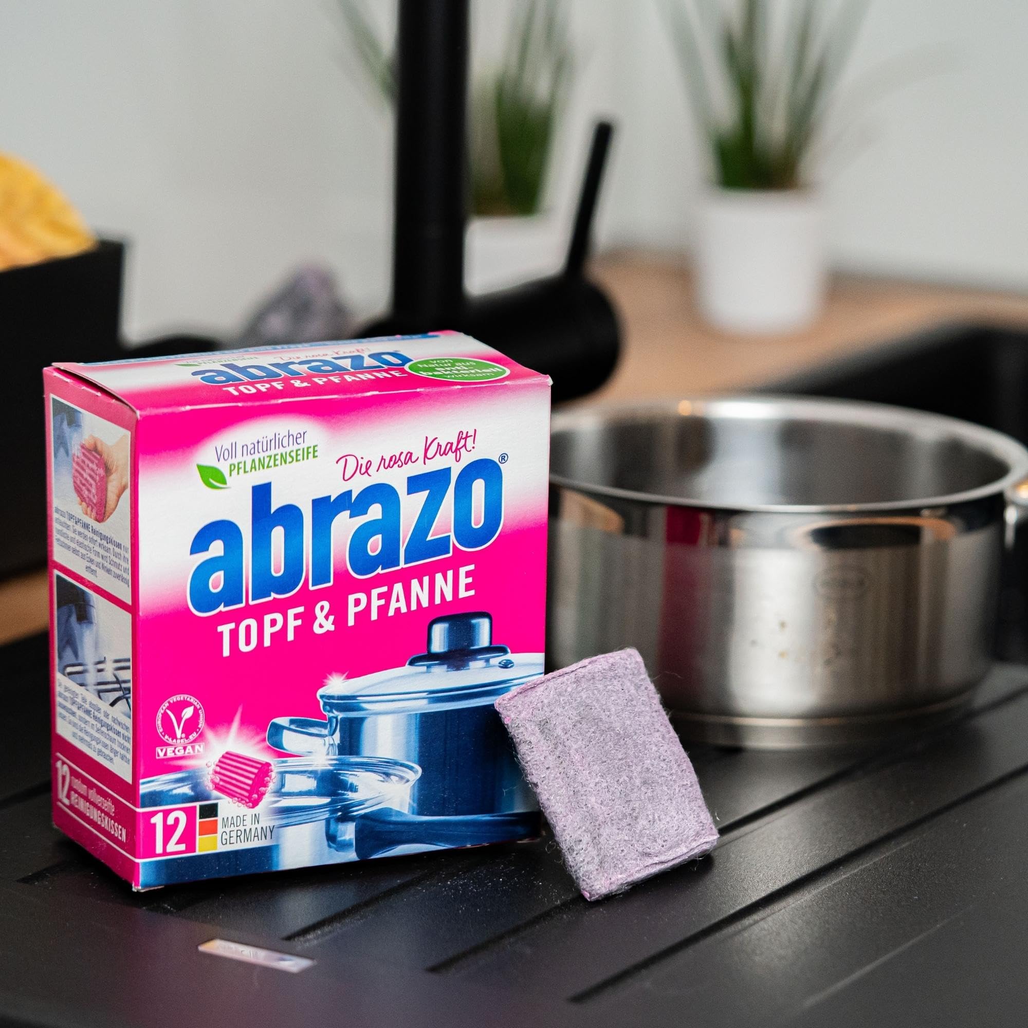 abrazo Topf & Pfanne - 12 Reinigungskissen für Töpfe, Grill & Backofen, Spülschwamm mit veganer Pflanzenseife, Küchenschwamm, Reinigungsschwamm 8