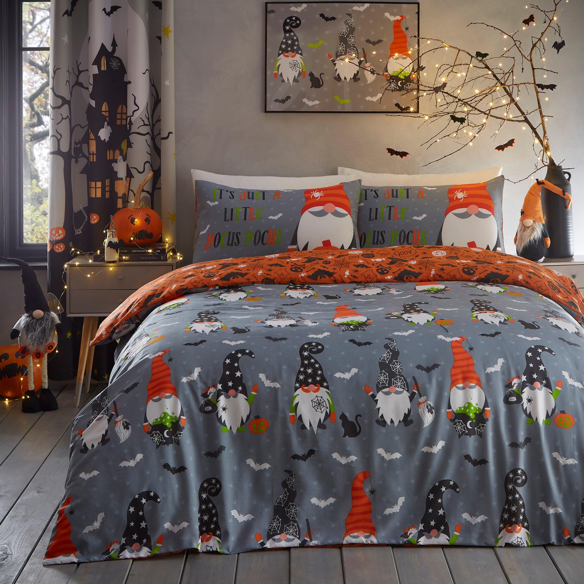 Bedlam - Scary Gonks Duvet Cover - Double Bedding Size (200 x 200cm) - Reversible (2 Designs) - Halloween Glow in the Dark Duvet Cover - Spooky Bats and Pumpkins Design - Halloween Decorations