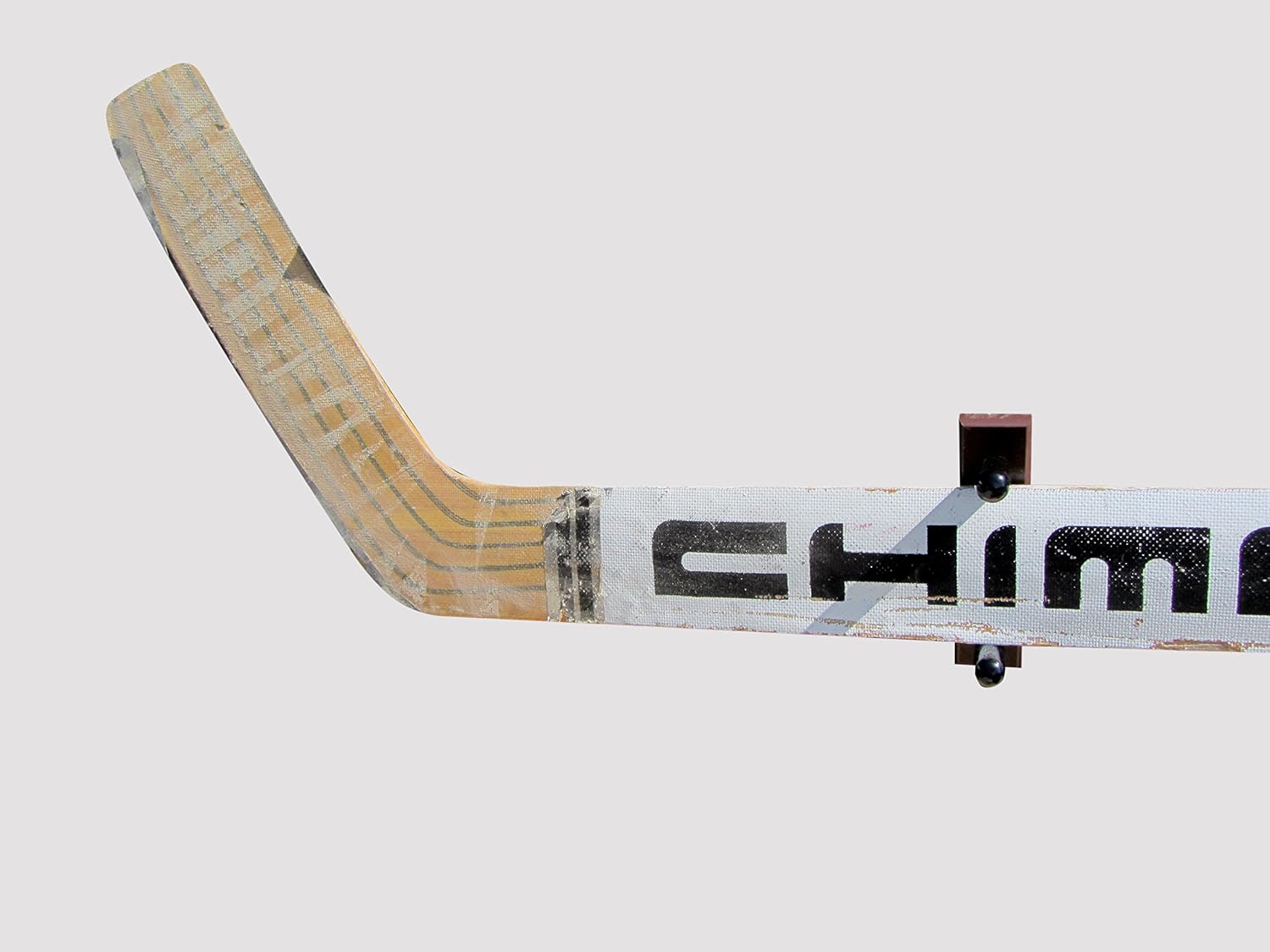 KR Ideas Horizontal Wall Mount for a Hockey Goalie Stick (Made in The USA) (Black) : Hockey Shafts : Sports & Outdoors