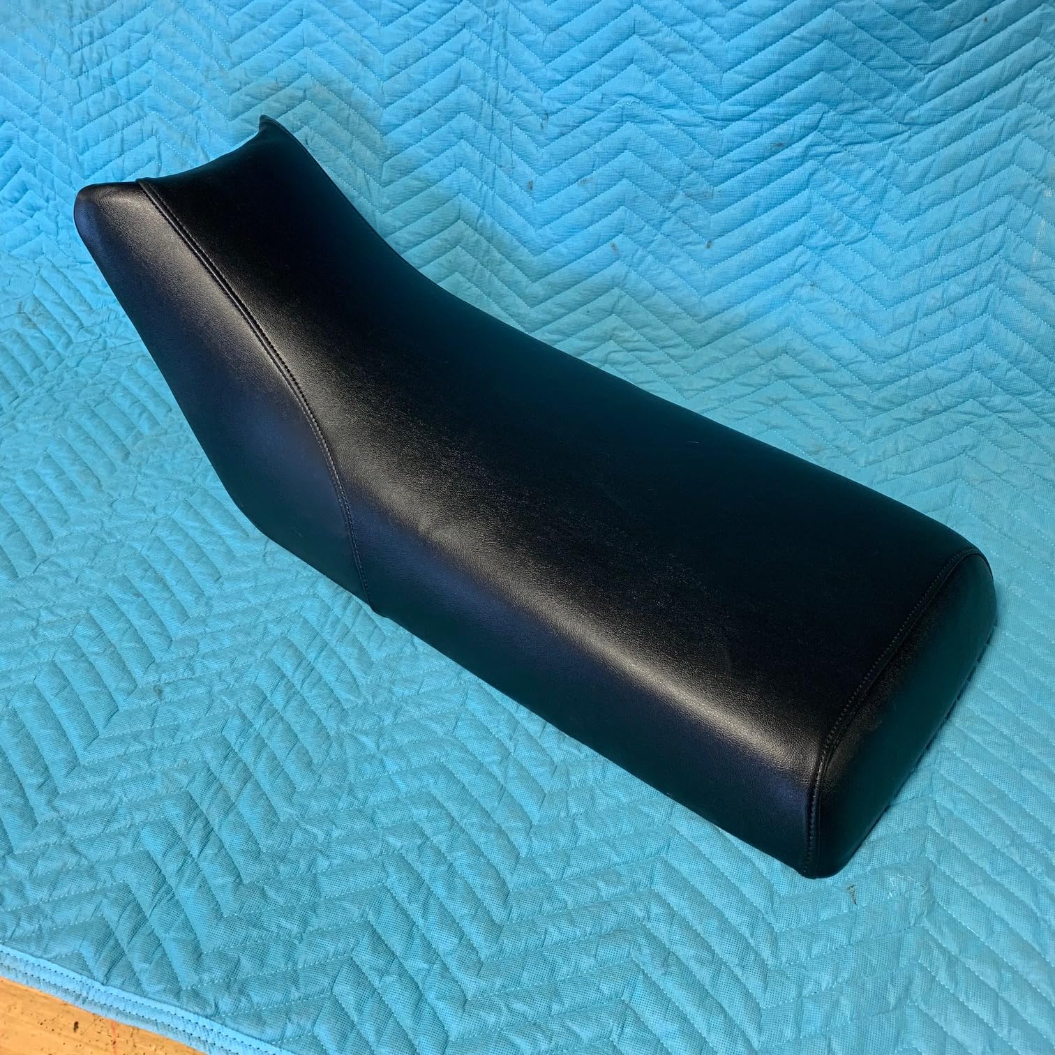 Photo 1 of Generic New Replacement seat Cover fits, Suzuki LT230 quadrunner 1985-93 quadsport LT 230 LT230S LT230E 933B