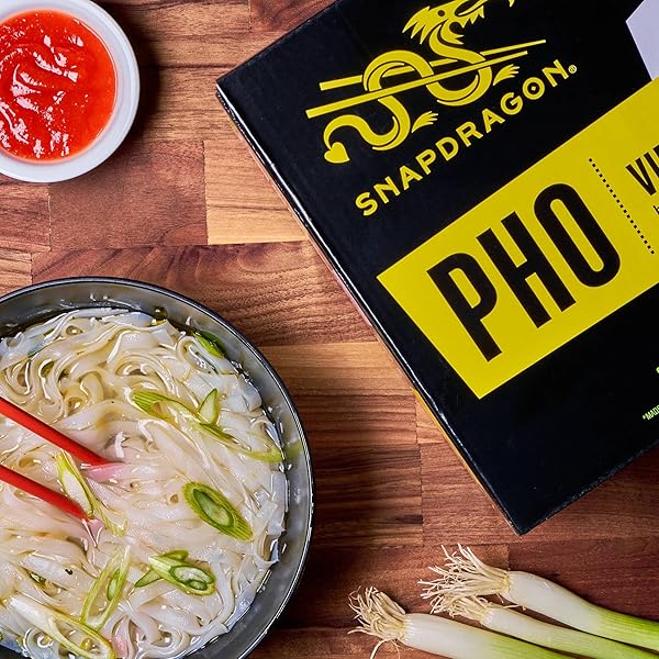 SNAPDRAGON PHO INSTANT NOODLE BOWLS | PHO FLAVOR BROTH WITH RICE NOODLES | NO ARTIFICIAL FLAVORS | NO MSG ADDED | 2.3 OZ (9 PACK)