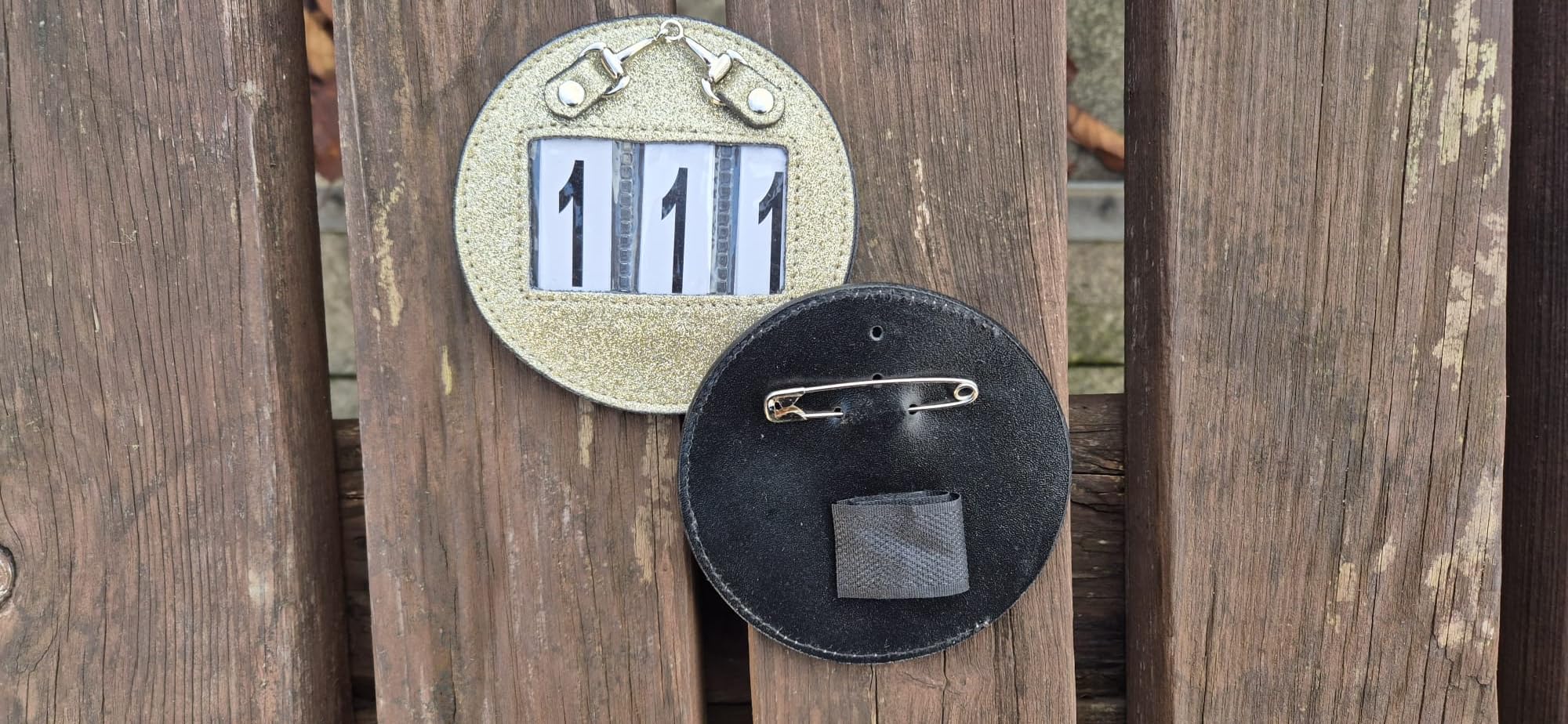 Competition Glitter Number Holder 3 Digit for bridles and Saddle pads with Horse little Bit (Gold)