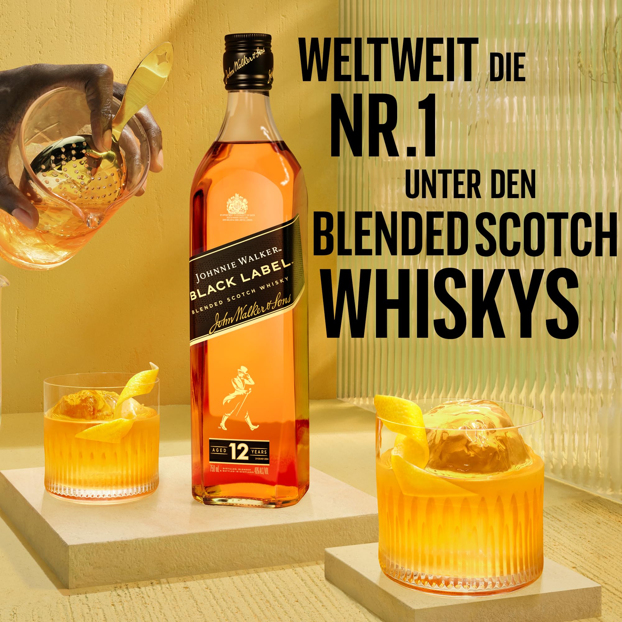 Johnnie Walker Black Label 12 Jahre, Blended Scotch Whisky, klassisch, Geschenkidee für genussvolle Abende zu Hause & mit Freunden, 40% Vol, 700ml 2