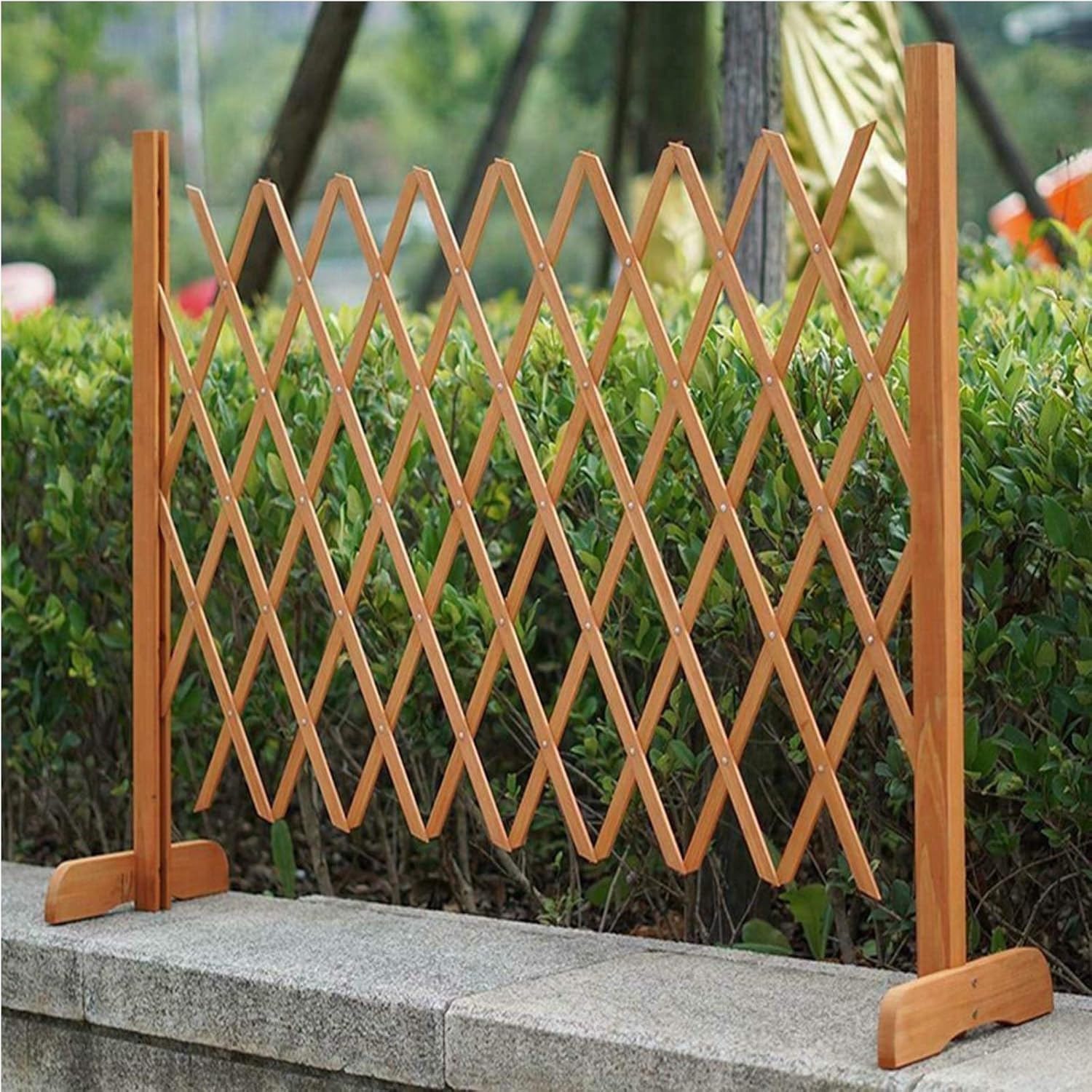 Gr8 Garden Expanding Portable Fence Wooden Screen Gate Trellis Style
