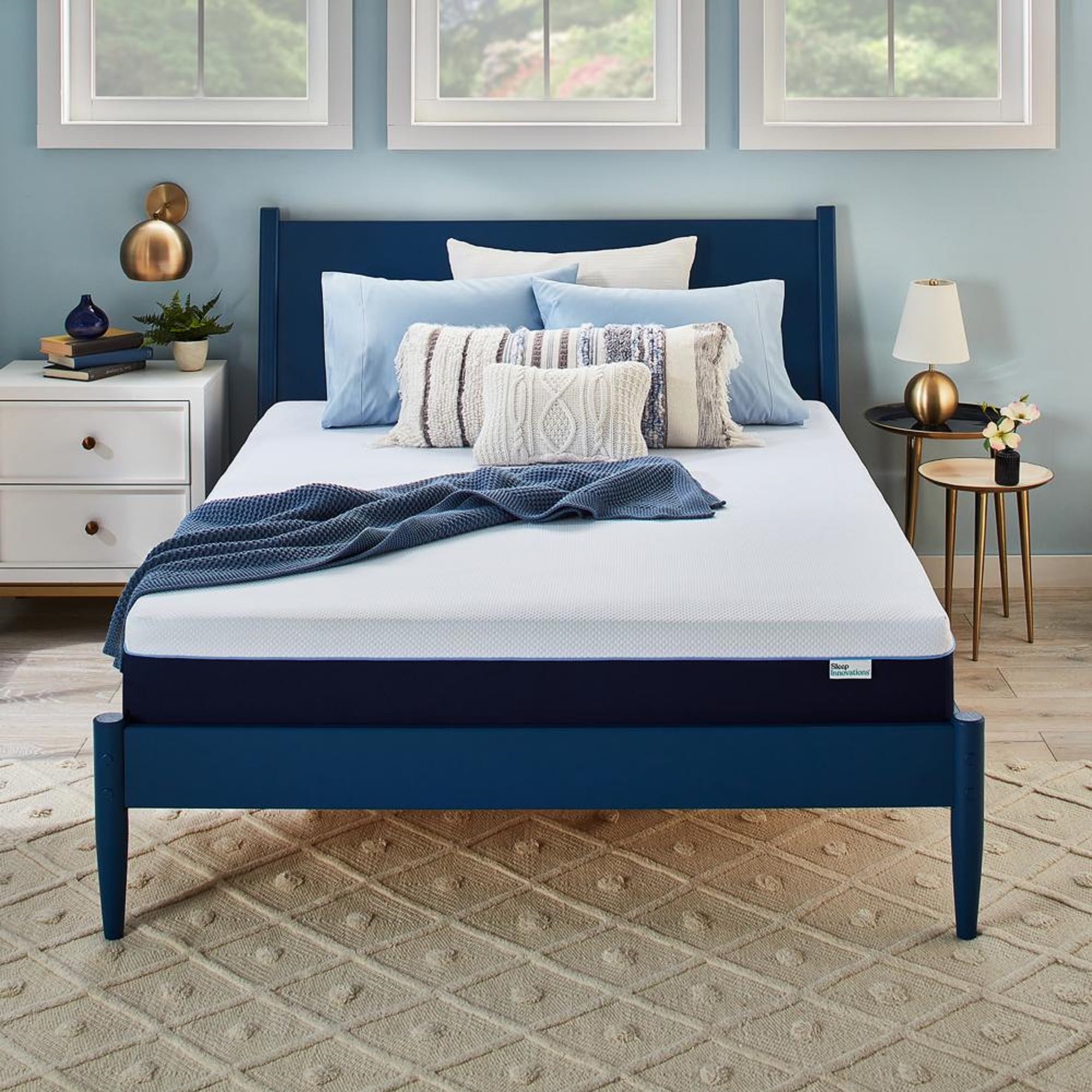 Photo 1 of **DIRTY FROM TRANSPORT **Sleep Innovations Marley 12 Inch Cooling Gel Memory Foam Mattress, Queen Size, Bed Medium Firm Support