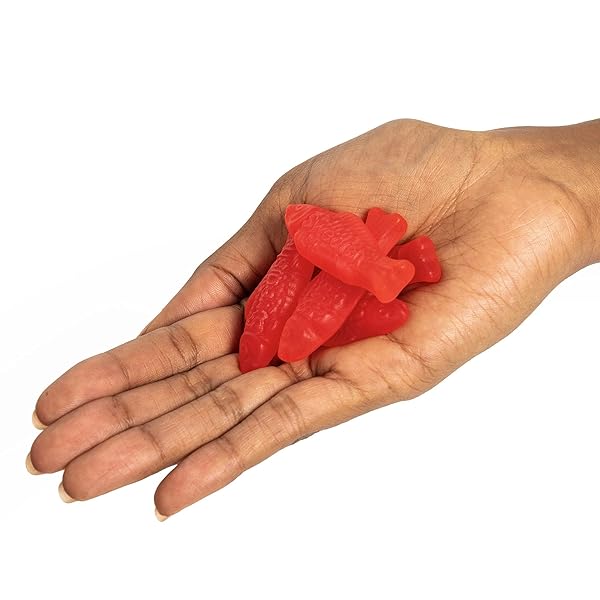 CHEWY & SOFT FISH-SHAPED CANDY, 3.6 OZ BY SWEDISH FISH