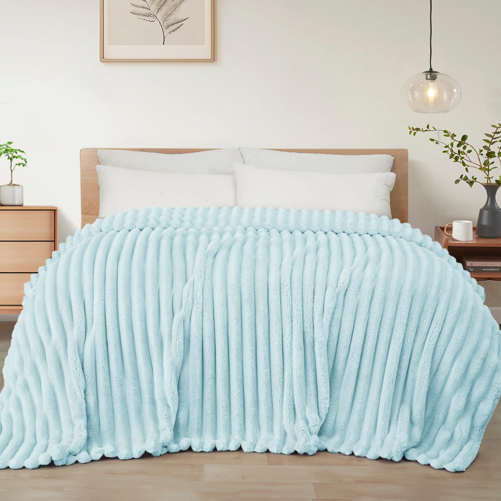 Exclusivo Mezcla King Size Flannel Fleece Blanket, Super Soft Striped Jacquard Bed Blanket, Lightweight Fuzzy Cozy for All Seasons, 230x265 CM, Light Blue