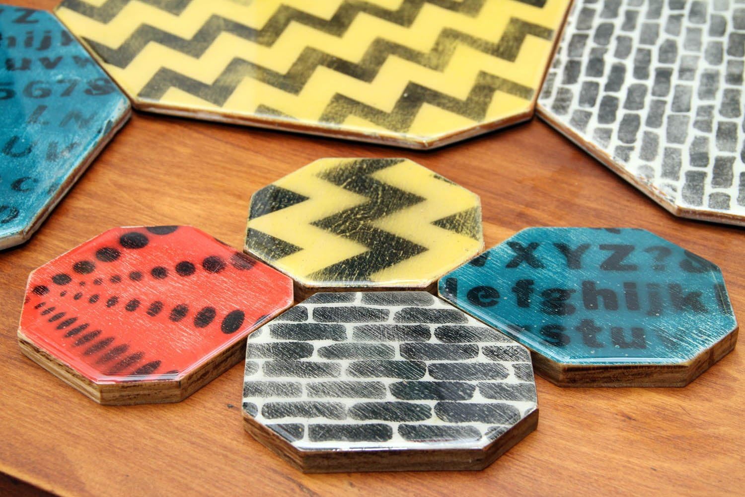 Set of 4 Colorful Reclaimed Wood Placemats and Coasters