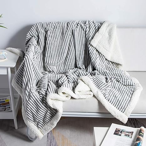 Amazon Vanxing 毛布 シングル ブランケット 掛け毛布 発熱二枚合わせ パイル シープ調 もこもこ ふわふわ 抗菌防臭 防ダニ 厚手 家庭洗濯 北欧風 冬 150x210cm ブラック ブランケット 毛布 オンライン通販 Amazon Vanxing 毛布 シングル ブランケット 掛け毛布 発熱二枚合わせ パイル シープ調 もこもこ ふわふわ 抗菌防臭 防ダニ 厚手 家庭洗濯 北欧風 冬 150x210cm ブラック ブランケット 毛布 オンライン通販