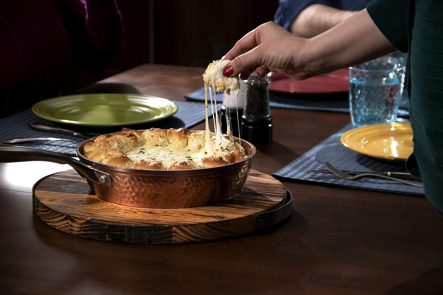 Gotham Steel Hammered Copper Collection – 10” Nonstick Fry Pan with Lid, Premium Cookware, Aluminum Composition with Induction Plate for Even Heating, Dishwasher & Oven Safe: Kitchen & Dining