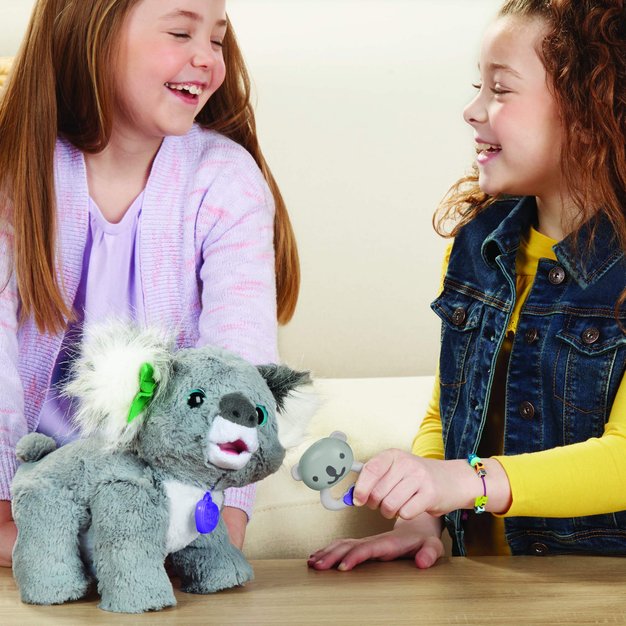 Furreal Koala Kristy Interactive Plush Pet Juguete, más de 60 sonidos y reacciones, de 4 años en adelante Furreal Koala Kristy Interactive Plush Pet Juguete, más de 60 sonidos y reacciones, de 4 años en adelante