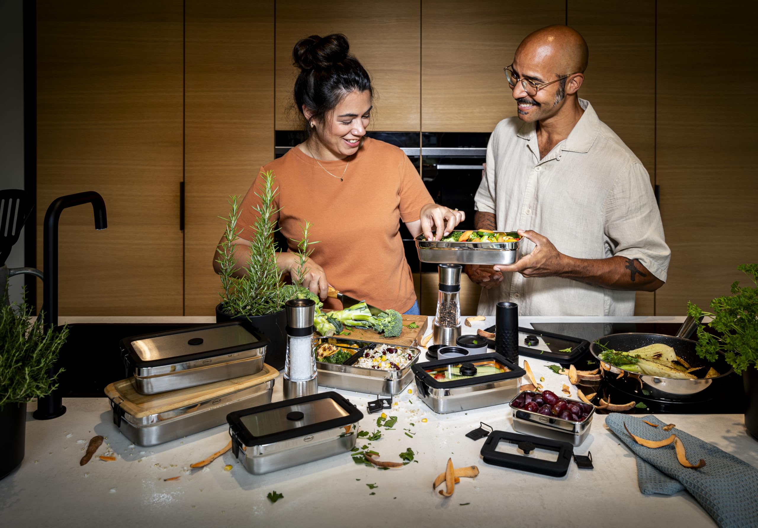 RÖSLE Elegance ProCeraPlus Bratpfanne, Antihaft und Robust - Ø 24 cm, Hitzebeständig bis 260 °C, Keramikversiegelung, silbern, Edelstahl 18/10 3