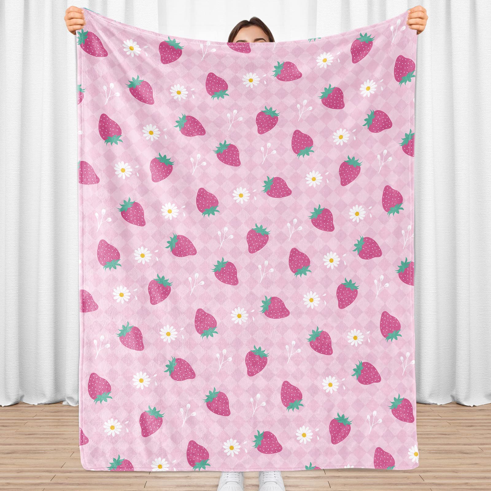 Sowide Strawberry Blanket, Pink Checkered Blanket Throw Gifts for Baby Girl, Soft Lightweight Strawberry Flower Flannel Blanket, Cute Fuzzy Blanket Stuff for Baby Kids, Sofa, Bed, Living Room, 40"x50"