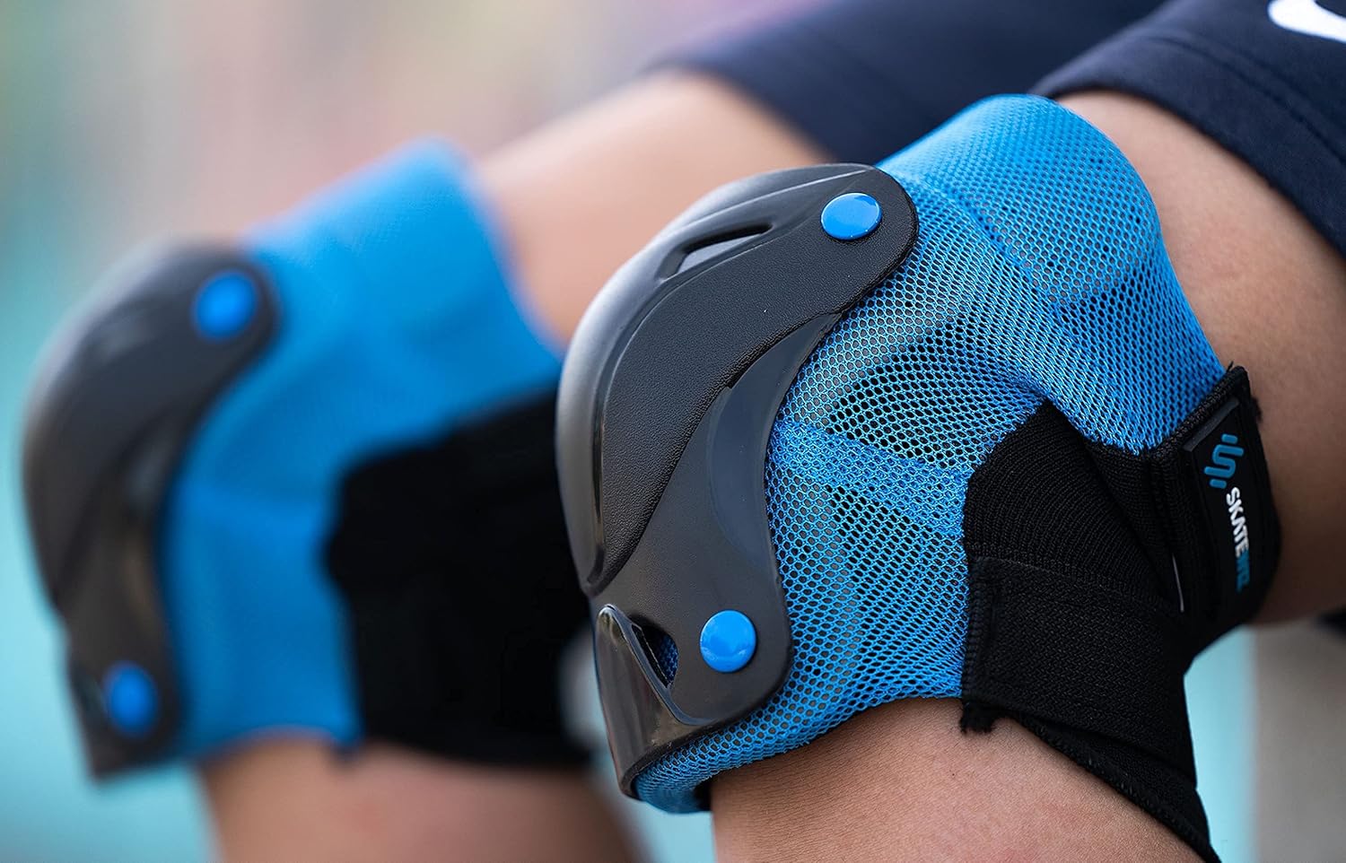 SKATEWIZ Protect-1 Elbow Pads Roller Skates Adult Women Wrist Guards Rollerblade [6pcs] Designed in Germany - Elbow and Knee Pads Kids Knee Savers : Sports & Outdoors