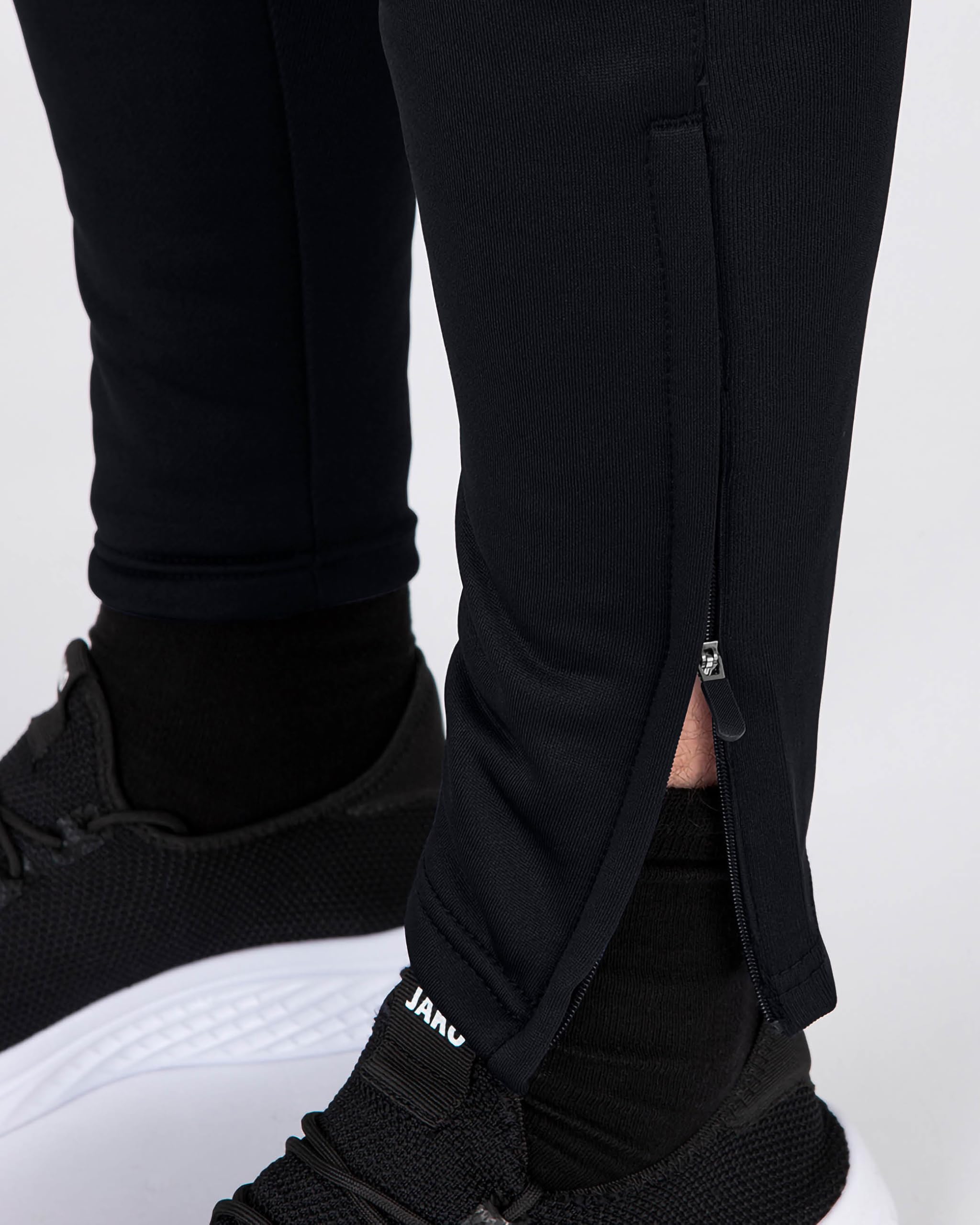 JAKO Men's Active Tracksuit Bottoms, Men’s Sports Trousers, Long with Elastic Waistband and Side Pockets, Tracksuit Bottoms, Men, Long