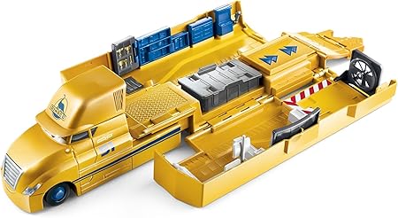 Disney Pixar Cars Cruz Ramirez's Hauler 