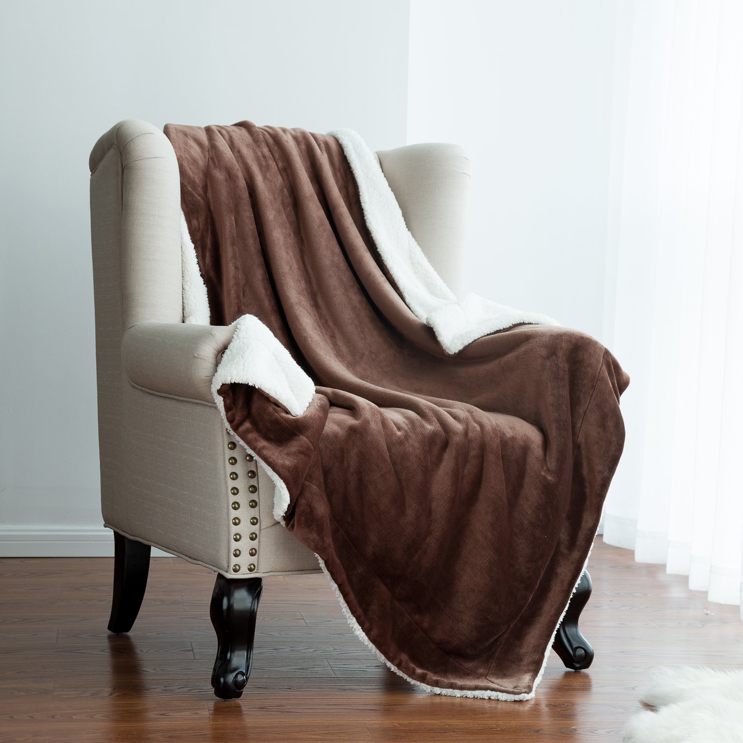 Sherpa Throw Blanket Brown 50x60 Reversible Fuzzy Microfiber All Season Blanket for Bed or Couch by Bedsure