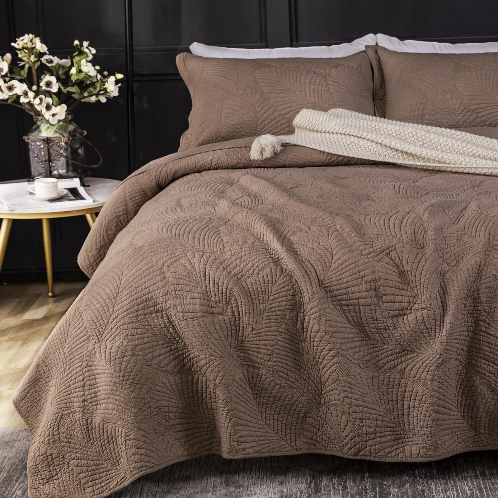 Qucover Coffee Brown Bedspread Soft and Comfortable Cotton Quilted Bedspreads King Size with Elegant Embroidered Palm Leaf Pattern, 3 Pieces Bedspreads Coverlets Sets with Pillowcases for All Seasons