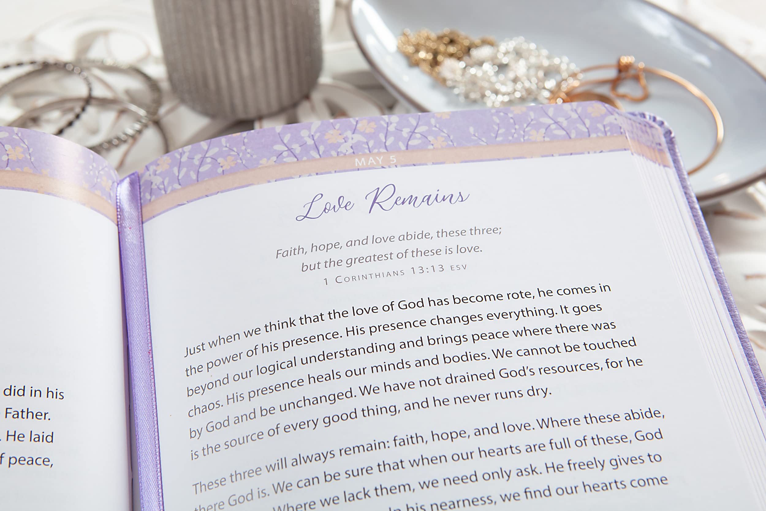 Daily Strength for Overcoming Depression and Anxiety: A 365-day Devotional