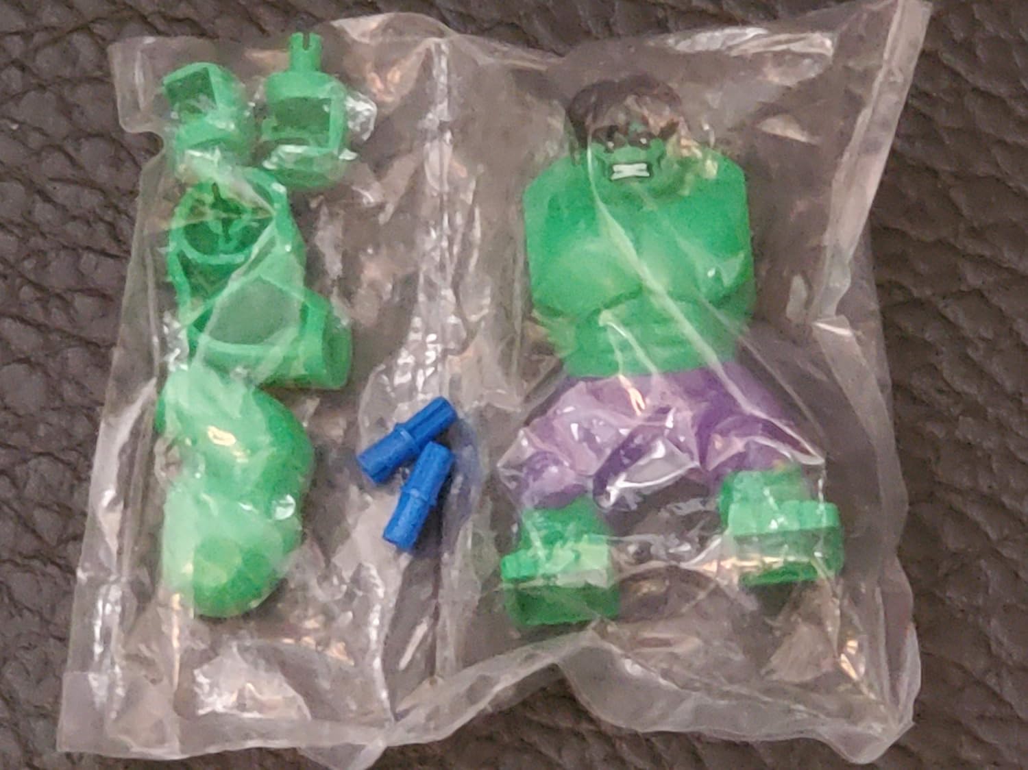 LEGO Marvel Avengers Super Heroes Minfigure - Hulk with Purple Pants (2014) by Marvel - Image 3