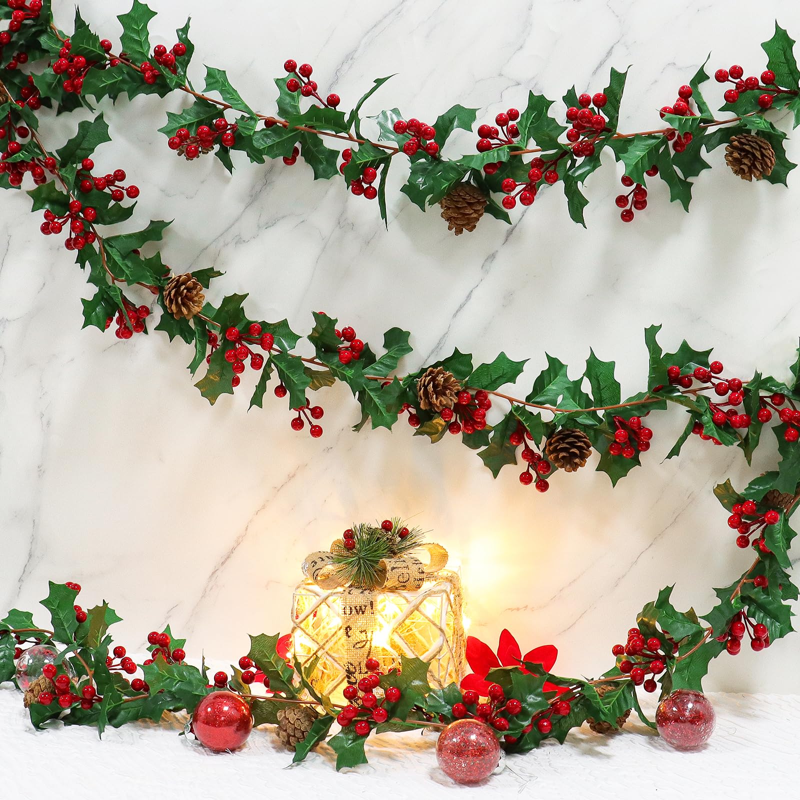 Dremisland Christmas Garland Artificial Plants Christmas Table Garland with Red Berries Pine Cone Holly Garland Xmas Wreath Fake Vine Christmas Decorations for Fireplace Gate New Year Indoor Outdoor