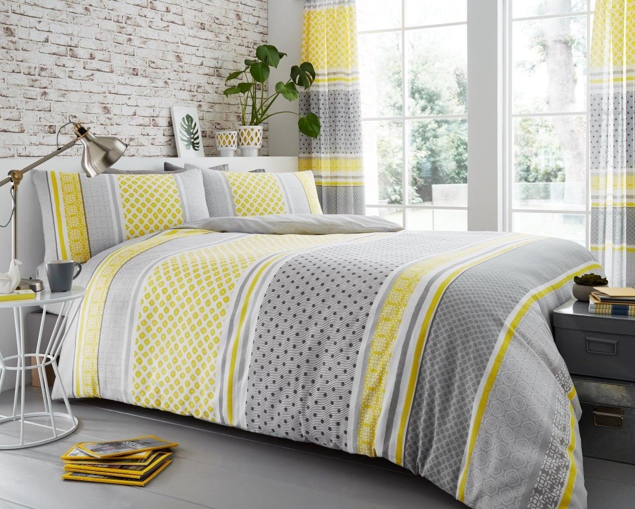 Gaveno Cavailia Charter Stripe Luxurious Bed Set with Duvet Cover and Pillow Cases, Polyester-Cotton, Double - Mustard