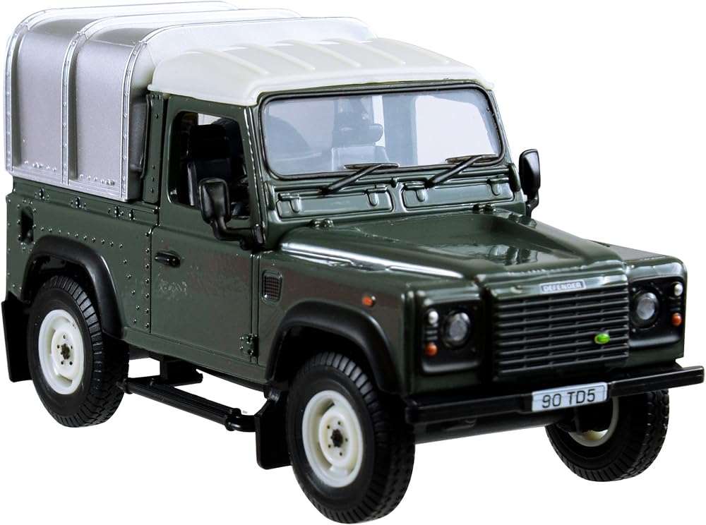 Britains 1:32 Green Land Rover Defender 90 With Canopy Toy Vehicle
