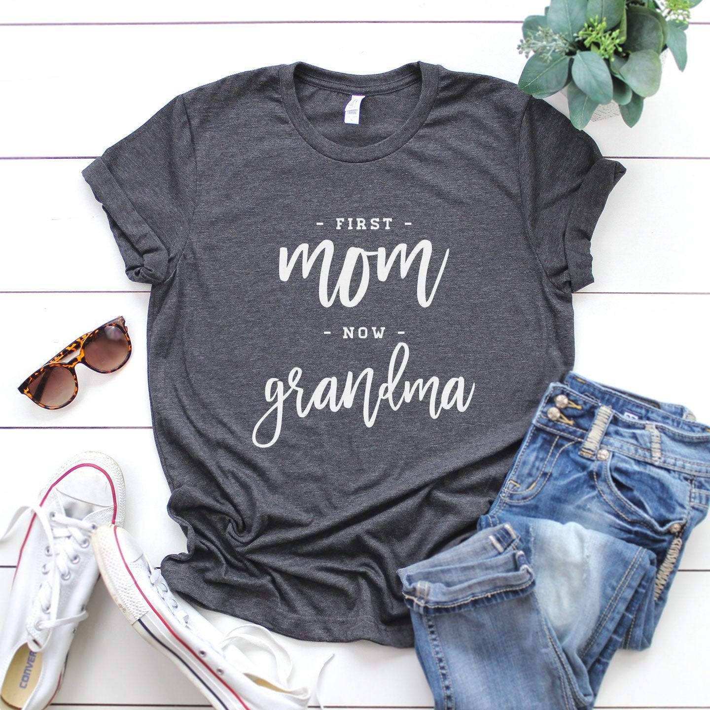 Grandma New Grandma Custom Grandma Gift Personalized Grandma Gift Pregnancy Reveal Grandma Gift Idea T Shirt