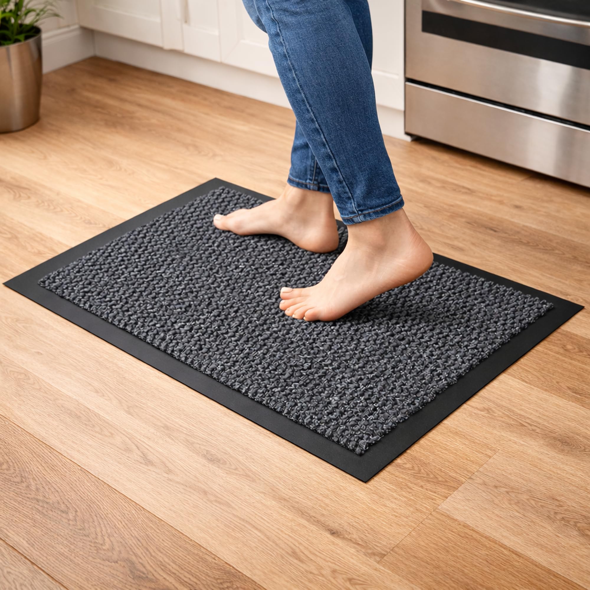 Large Non Slip Door Mats Indoor 50cm x 80cm Extra Large Indoor Mats for Entrances- Front & back door Doormats, Rubber back Dirt & Dust trapper Barrier Mat, Absorbent Large Entrance rug & Floor mat