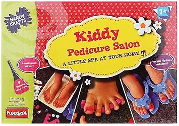 Buy Funskool Handycrafts Pedicure Salon Spa At Home For Little Divas Online At Low Prices In India Amazon In