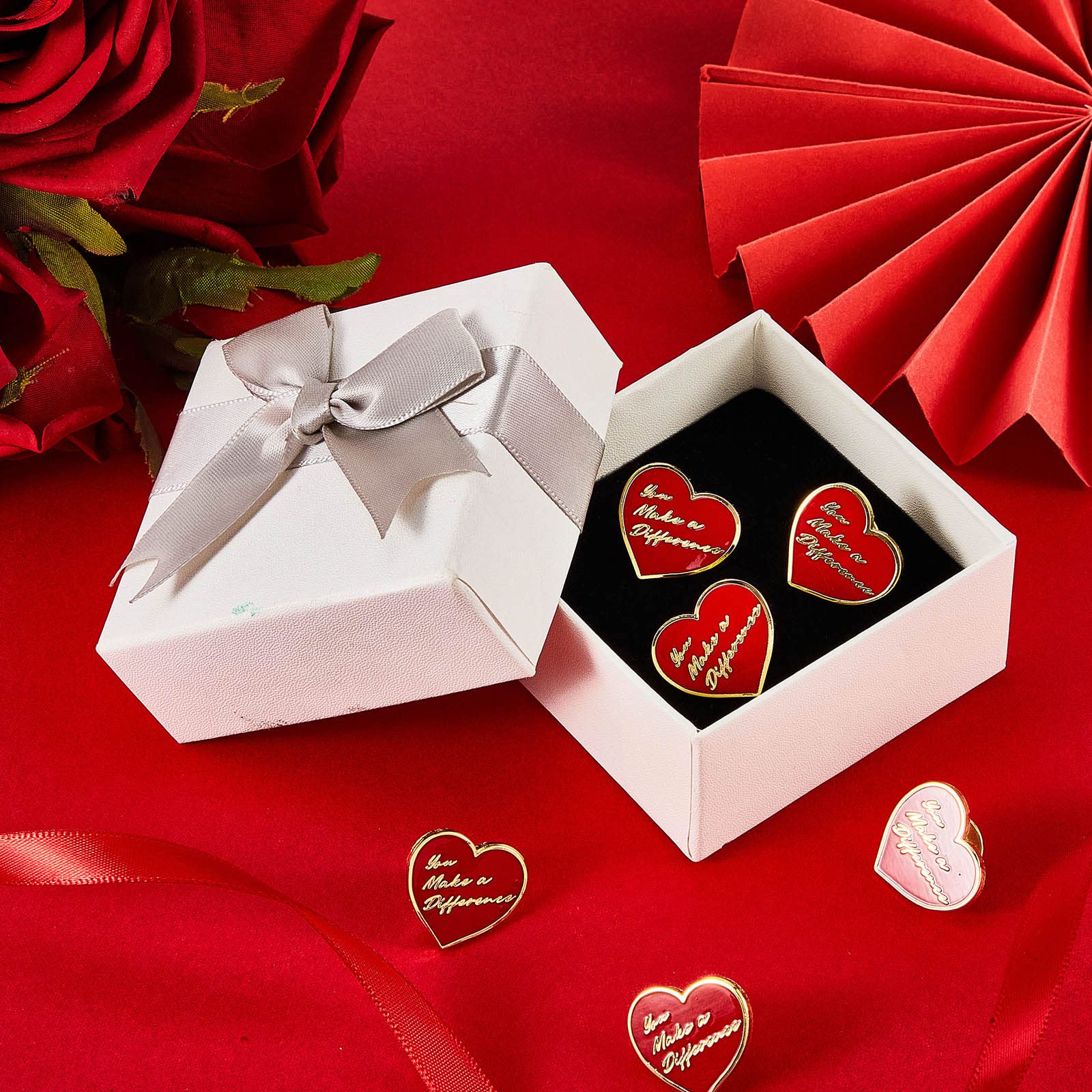 Taiyin Taiyin 24 Pcs Employee Appreciation Gifts Bulk for Coworkers You Make a Difference Button Pins Heavy Duty Heart Shape Motivational Lapel Pins Gift for Volunteer Nurse Teacher Bulk Encouraging Pin