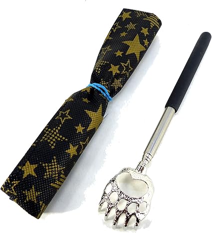 Amazon 伸びる 孫の手 ならぬ 伸びる熊の手 巻物風カバー付き Et 192 指さし棒風 伸縮 まごの手 孫の手 Happy Patch 生活雑貨