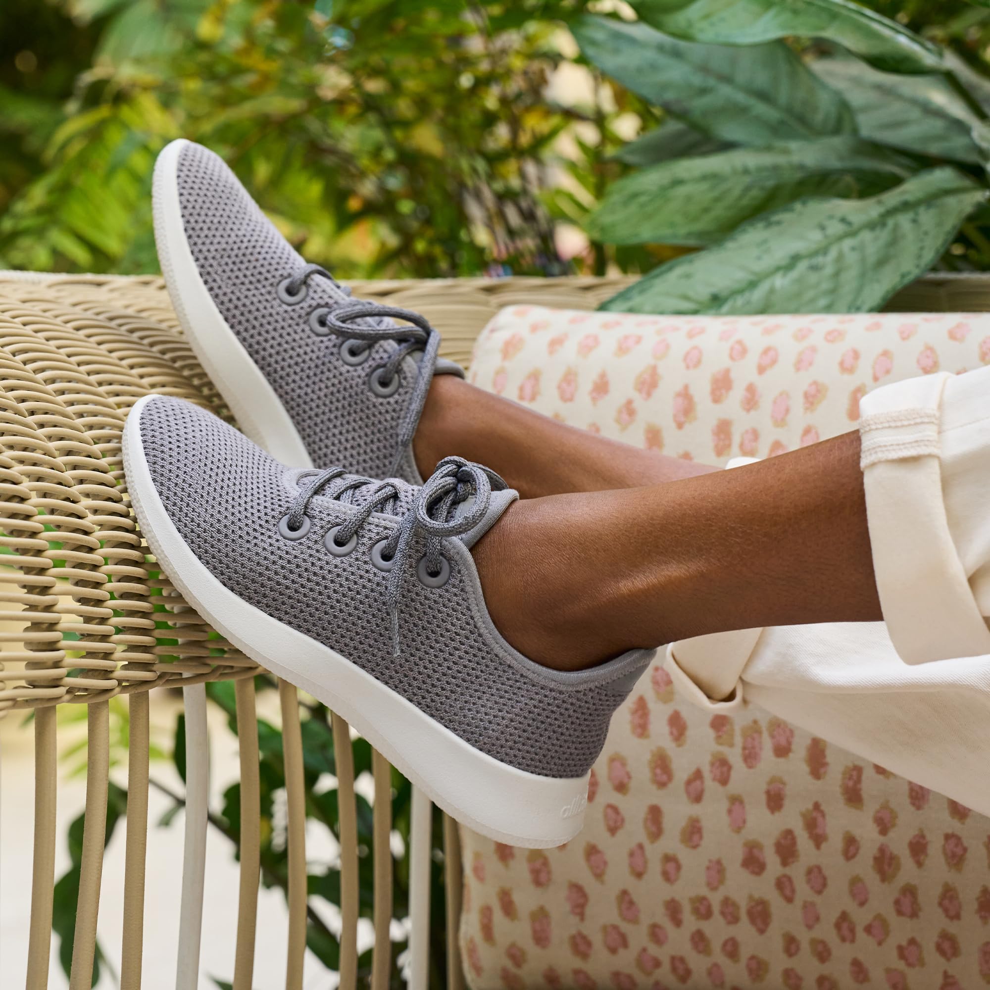 Allbirds Women’s Tree Runner, Everyday Sneakers, Machine Washable Shoe Made with Natural Materials