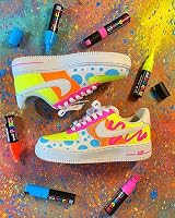 Posca PC-3M Fine Tip Acrylic Paint Marker Pens 8 Glitter Colours Pack view 9